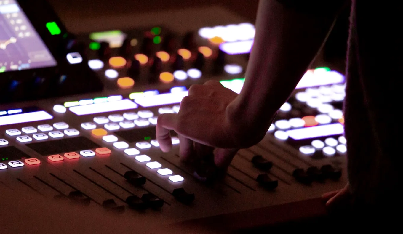 Before You Commission Stage Feeds: A Festival and Concert Checklist